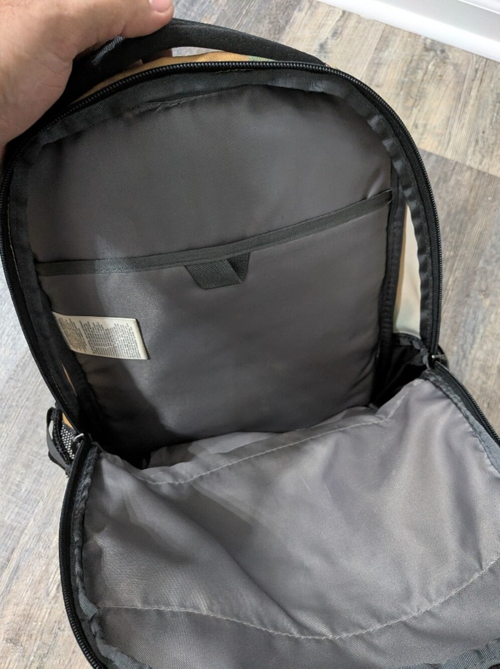 The North Face Women's Jester Backpack - Picture 4 of 6